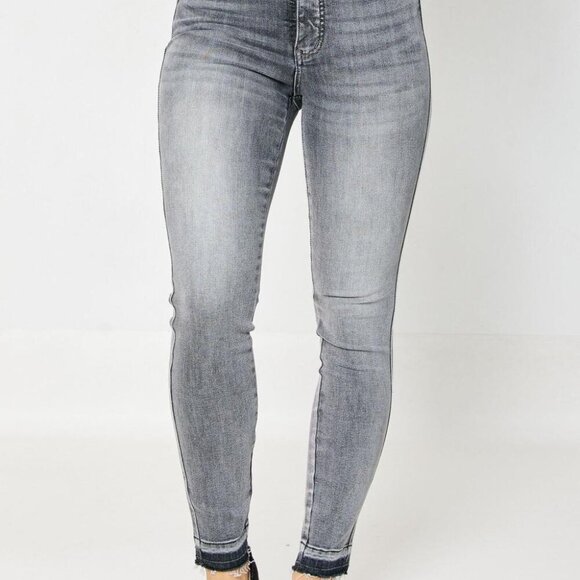 Judy Blue Denim - Judy Blue High Waist Tummy Control Release Hem Skinny Jeans in Black - 15 / 32